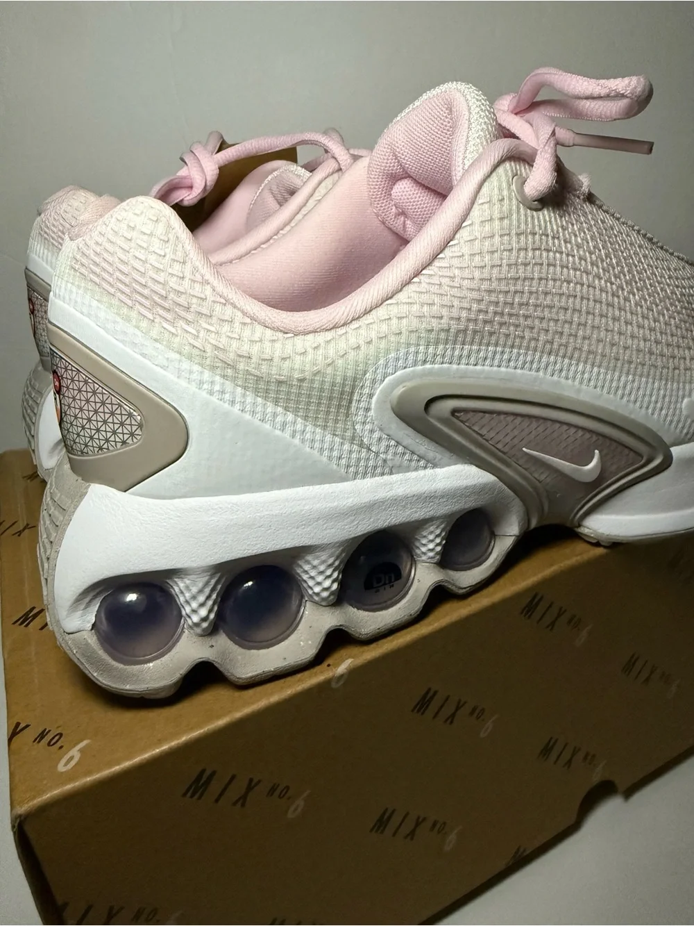 Nike Air Max Dn / Size 6.5 Y (fits Women’s 8) Pink / White - IB4434-663 - New